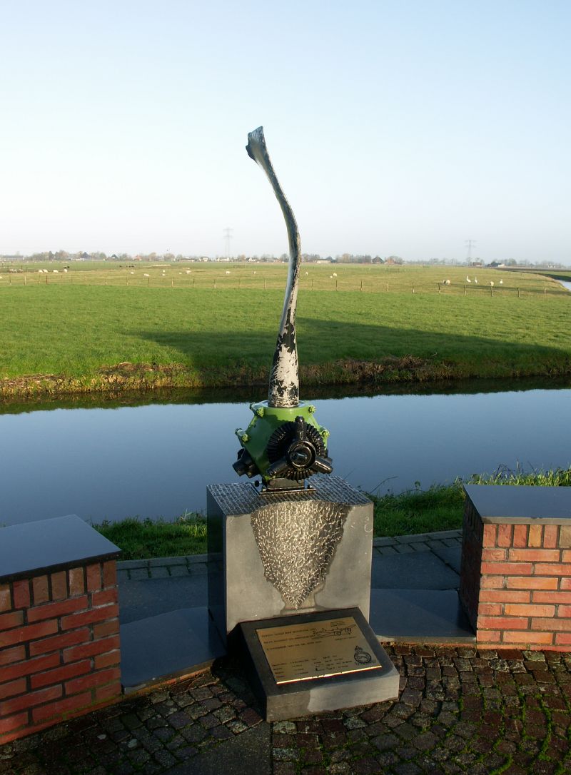 Naam: Hampden Mk.1 P1206 monument.jpg
Bekeken: 1128
Grootte: 115,6 KB