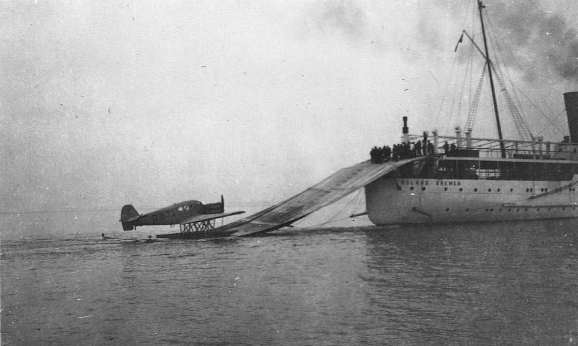 Naam: Foto 36, 1200, zw.w.jpeg
Bekeken: 1431
Grootte: 211,9 KB