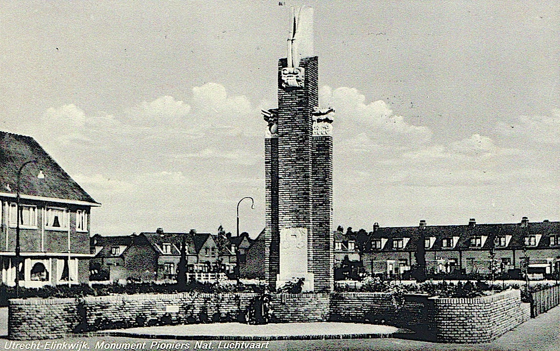 Naam: Kaart 174, 300, kleur.jpeg
Bekeken: 1065
Grootte: 469,1 KB