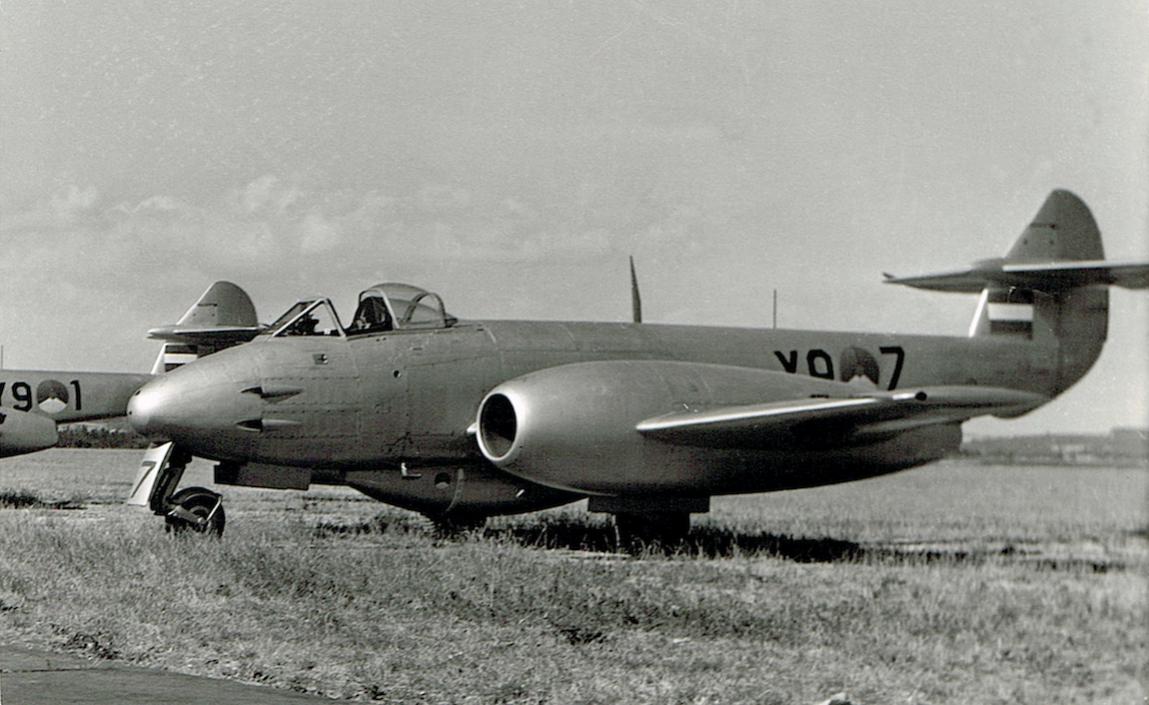 Naam: 12. Meteor 4, Y9-7.jpg
Bekeken: 1703
Grootte: 106,2 KB