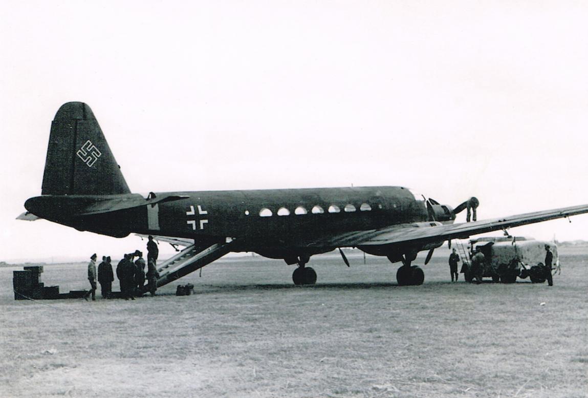 Naam: Foto 230. Ju 252.jpg
Bekeken: 826
Grootte: 84,2 KB