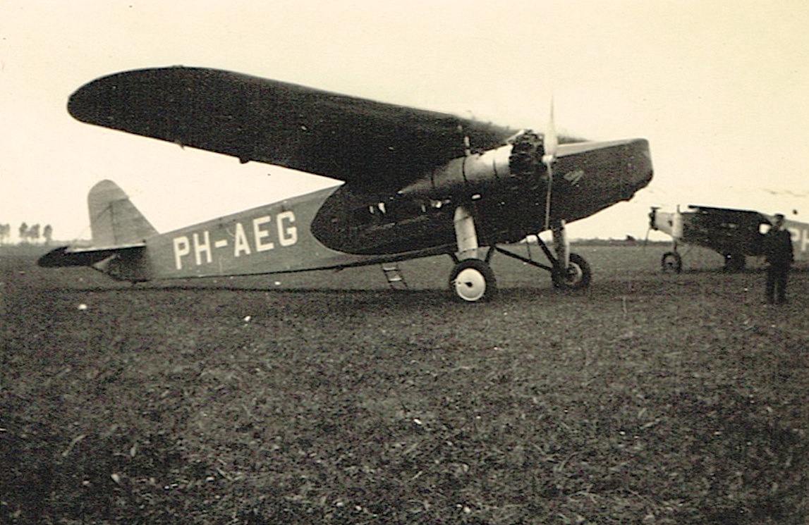 Naam: Foto 08. PH-AEG.jpeg
Bekeken: 7434
Grootte: 254,8 KB