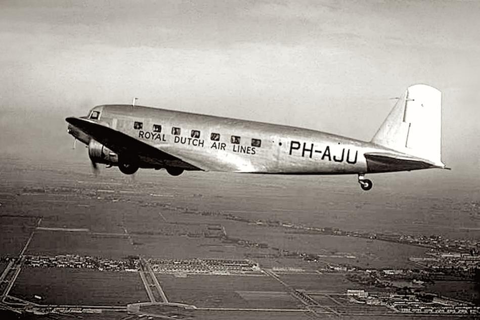Naam: Foto 11. Douglas DC-2 PH-AJU %22Uiver%22.jpg
Bekeken: 2043
Grootte: 74,8 KB