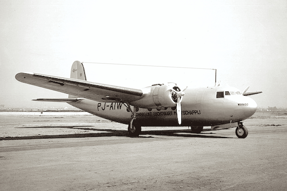 Naam: Foto 22. PJ-AIW 'Wakago'. Douglas DC-5 op El Segundo (Californi).jpg
Bekeken: 1895
Grootte: 376,1 KB