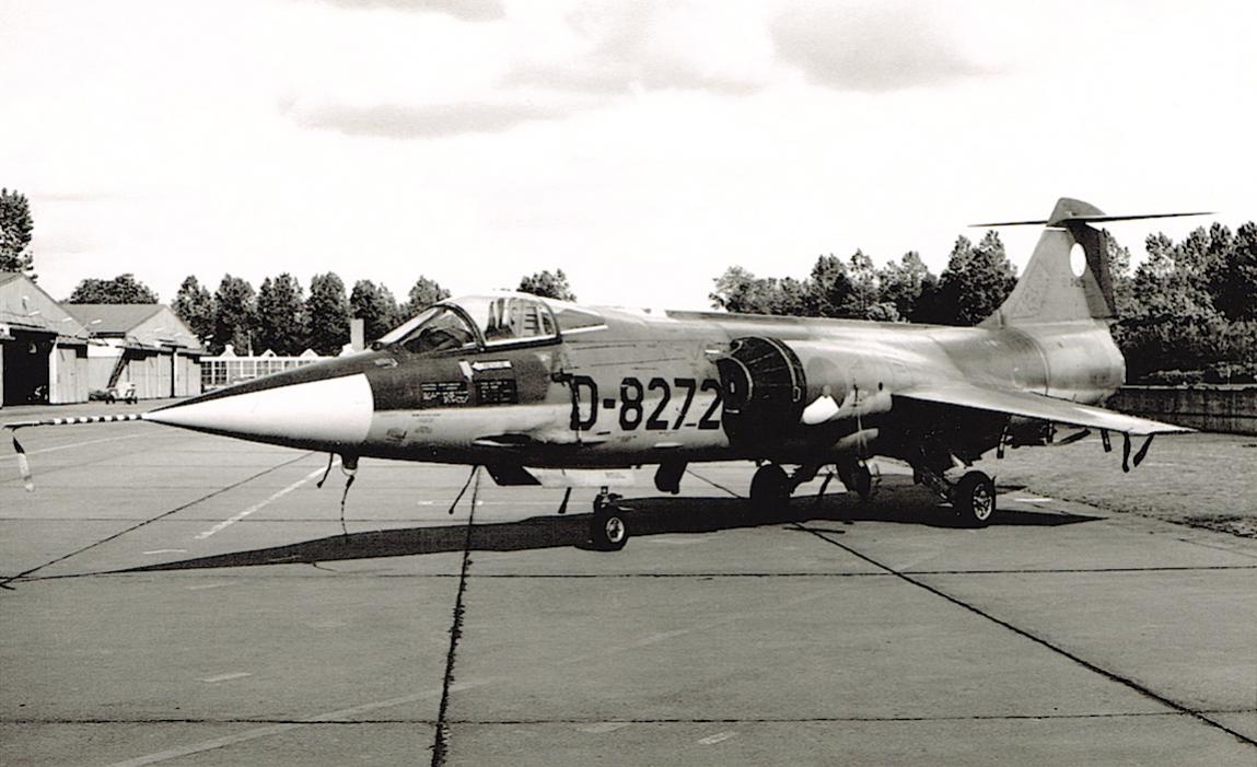 Naam: Foto 22. D-8272. F-104G van 322 Sqn in 1970.jpg
Bekeken: 1399
Grootte: 100,7 KB