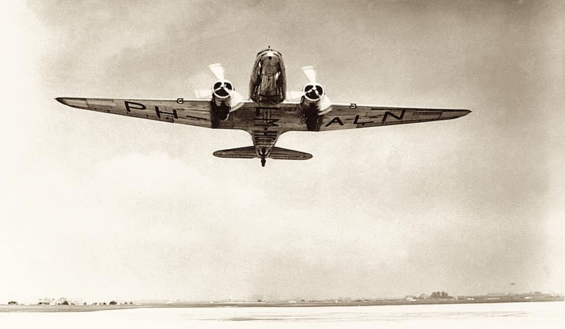 Naam: Kaart 58. PH-ALN. DC-3.jpg
Bekeken: 1901
Grootte: 78,4 KB