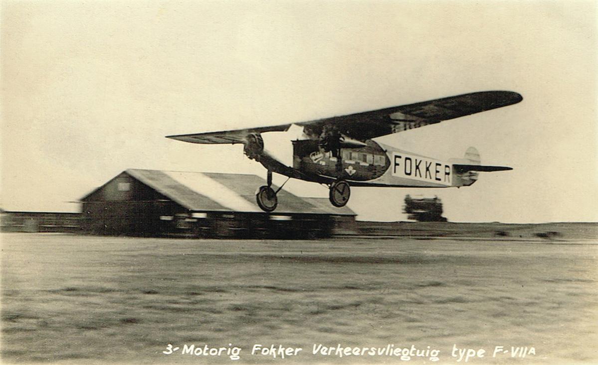 Naam: Kaart 472. De eerste Fokker F7a-3m Trimotor in de U.S.jpg
Bekeken: 823
Grootte: 105,8 KB