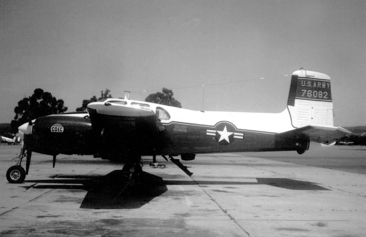 Naam: Foto 175. Beech L-23D (57-6082) at Teterboro (1959). US Army CDEC (= Combat Development Experime.jpg
Bekeken: 665
Grootte: 99,4 KB