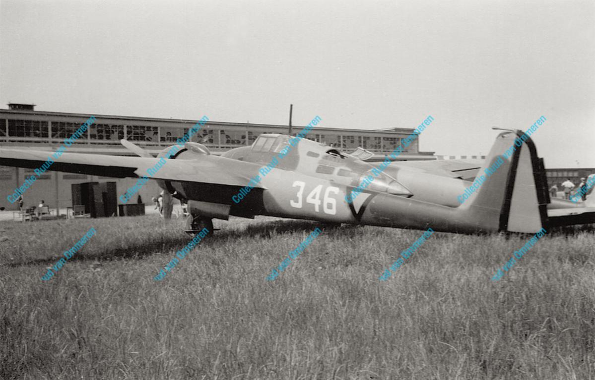 Naam: Scan 102. '346'. G-1 Schiphol 3. 400, orig. water.jpg
Bekeken: 2730
Grootte: 111,8 KB