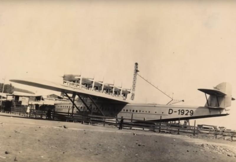 Naam: Do X en el Puerto de La Luz de Las Palmas, febrero de 1931.jpg
Bekeken: 581
Grootte: 36,2 KB