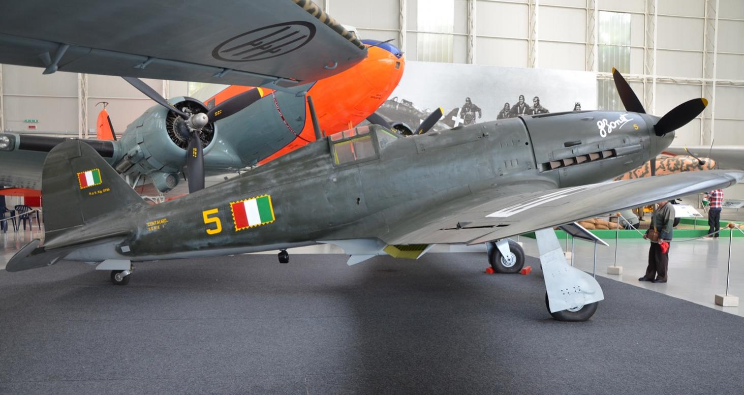 Naam: DSC_5724  3 Fiat G.55 Centauro.jpg
Bekeken: 491
Grootte: 131,0 KB