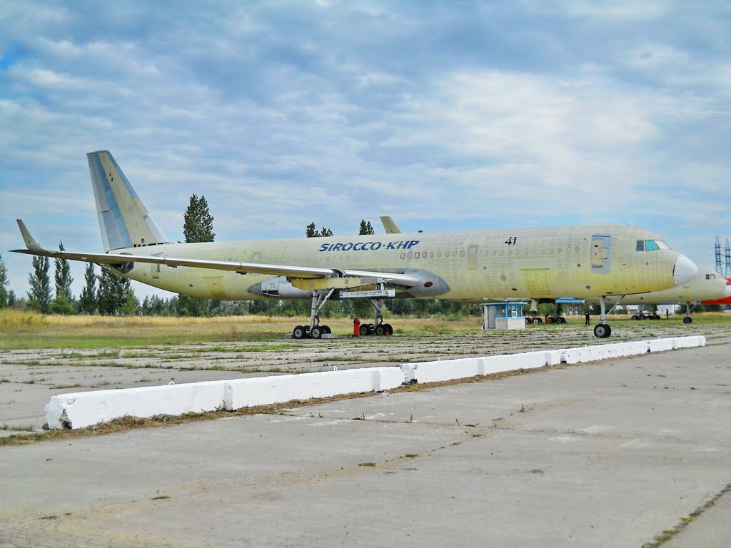 Naam: Tu 204 , Ulyanovsk , stored.jpg
Bekeken: 428
Grootte: 91,9 KB