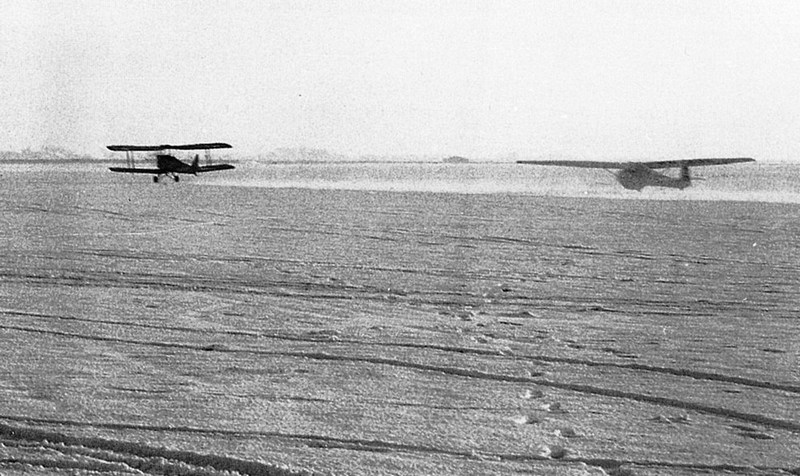 Naam: a1 De Kooy 1957. ZCH vloog door - kopie.jpg
Bekeken: 3128
Grootte: 126,3 KB