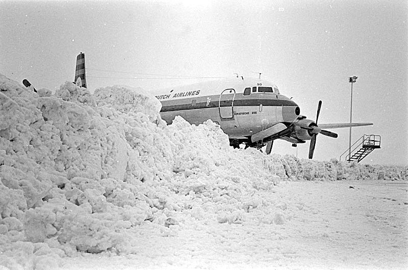 Naam: a6  Sneeuw zeven 1.jpg
Bekeken: 1961
Grootte: 107,3 KB