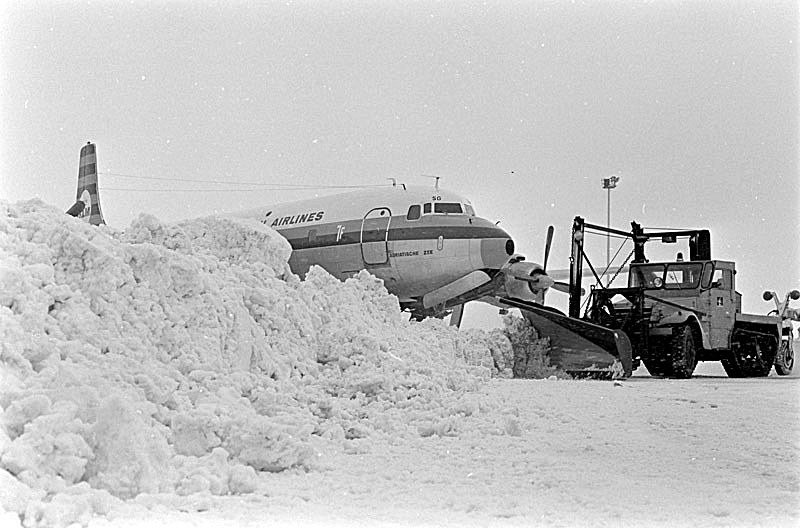 Naam: a7  Sneeuw zeven 2.jpg
Bekeken: 1809
Grootte: 99,9 KB
