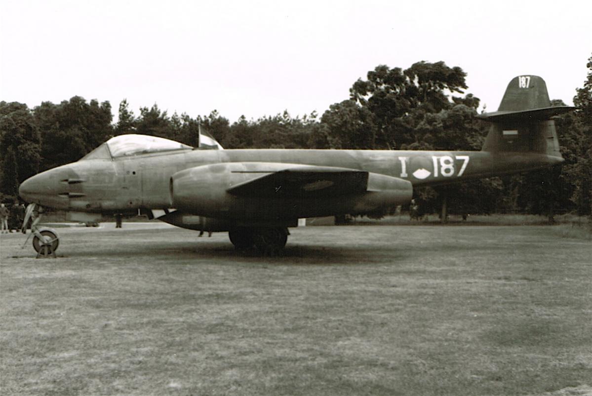 Naam: Foto 84. 'I-187'. Meteor 8, kopie.jpg
Bekeken: 1199
Grootte: 102,0 KB