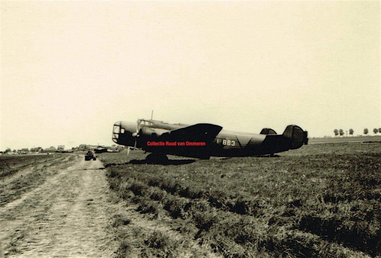 Naam: '863'. Fokker T.V, na capitulatie, 400, kopie.jpg
Bekeken: 1327
Grootte: 134,5 KB