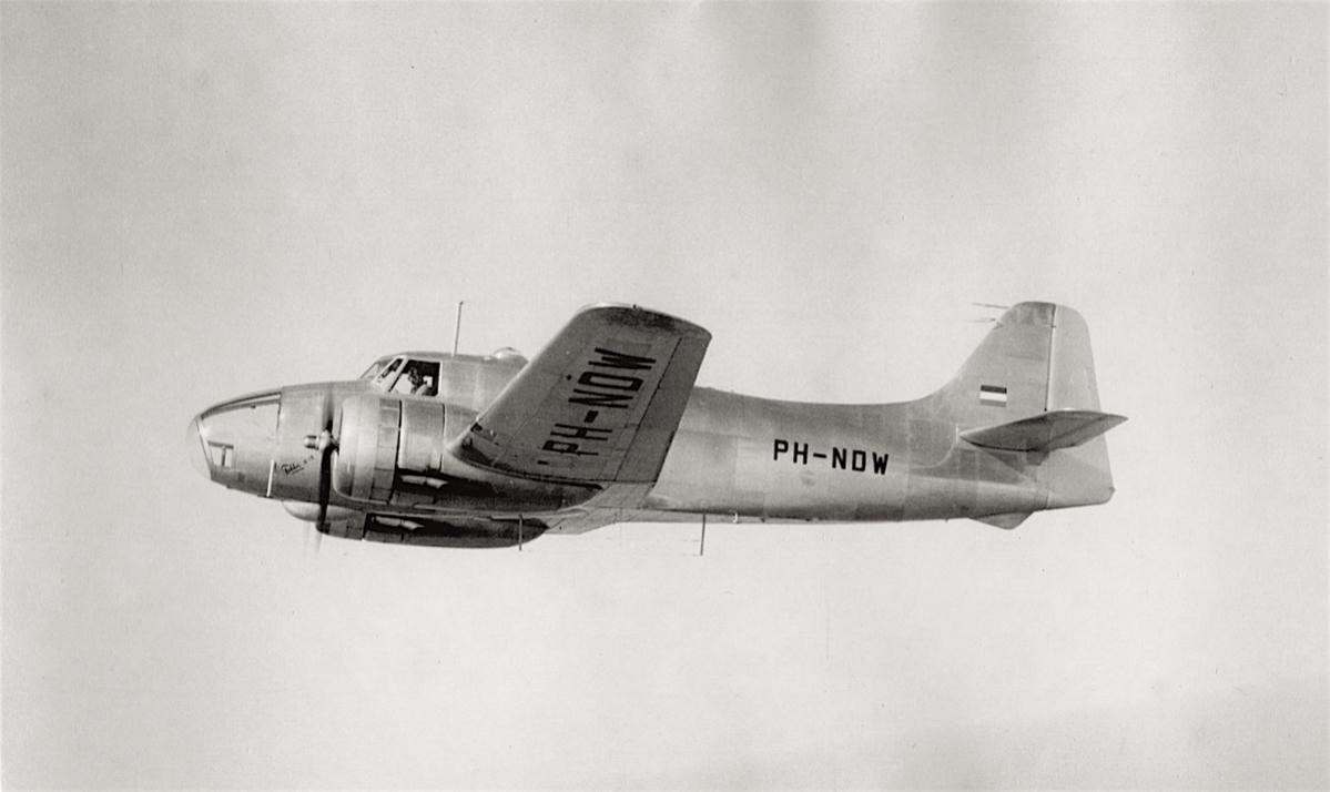 Naam: Foto PH-NDW. Fokker S.13 vliegend, 300 kopie.jpg
Bekeken: 2286
Grootte: 58,8 KB