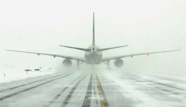 Naam: c57  Icy runway.jpg
Bekeken: 843
Grootte: 75,2 KB