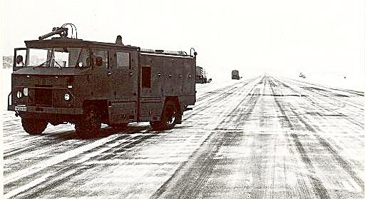 Naam: c65  Besneeuwde baan.   Brandweer '81.jpg
Bekeken: 999
Grootte: 30,7 KB