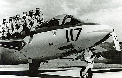 Naam: c66  Multi purpose Seahawk.jpg
Bekeken: 963
Grootte: 48,0 KB