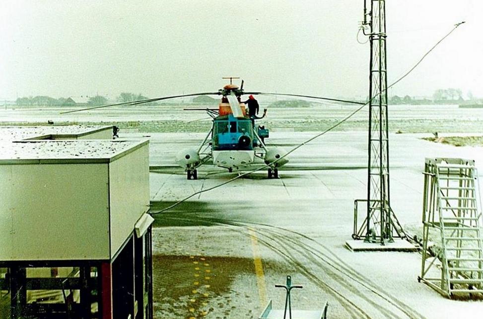 Naam: c87  DK S61N '86.jpg
Bekeken: 411
Grootte: 104,6 KB
