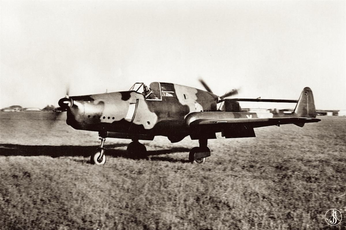 Naam: Kaart 520. 'X-2'. Fokker D.XXIII grond, kopie. 300.jpg
Bekeken: 1136
Grootte: 121,4 KB