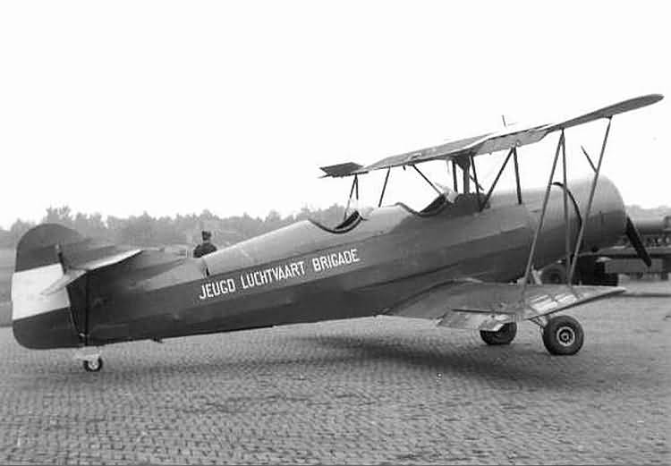 Naam: S9-1.jpg
Bekeken: 2284
Grootte: 29,2 KB