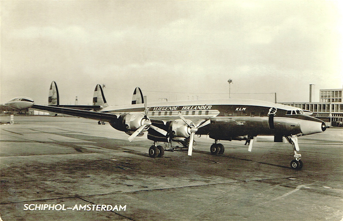 Naam: Kaart 529. Schiphol, PH-LKA %22Roc%22. L-1049 Lockheed Super Constellation, kopie.jpg
Bekeken: 848
Grootte: 401,8 KB