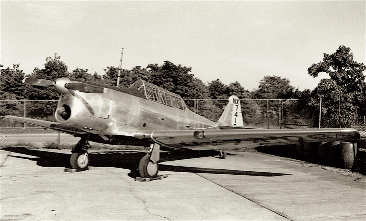Naam: Foto 303. North American XAT-6E (1944), kopie.jpg
Bekeken: 590
Grootte: 129,4 KB
