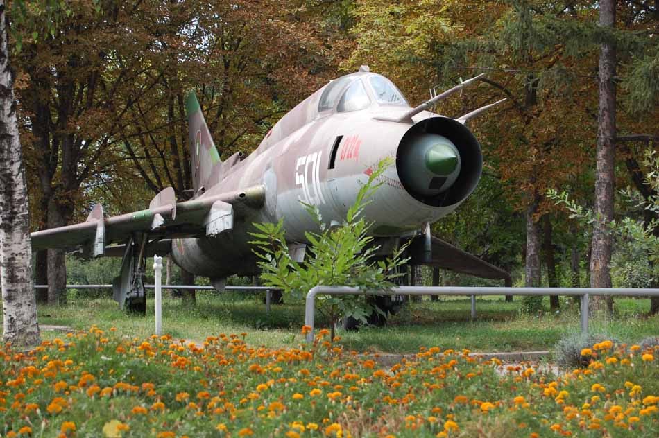 Naam: Su-22M4 , Banja , Bulgaria.jpg
Bekeken: 744
Grootte: 122,5 KB