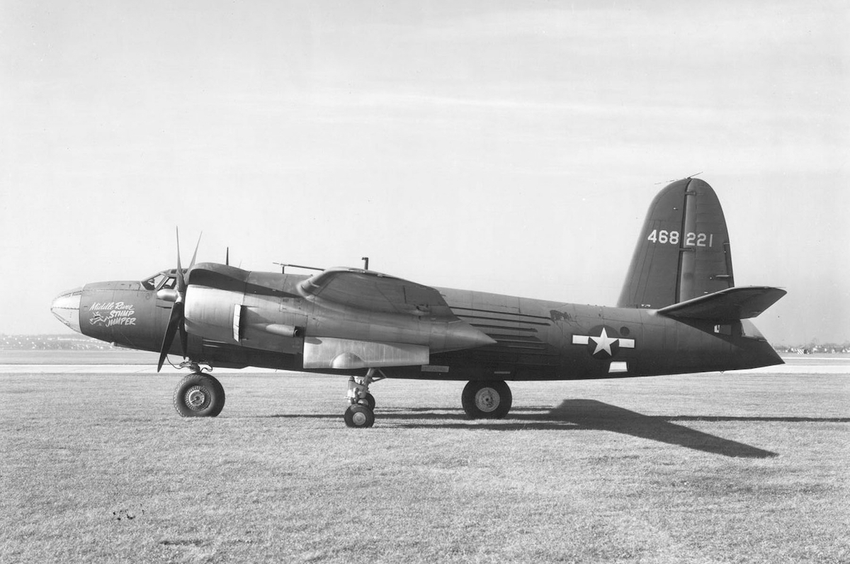 Naam: Foto 314. Martin XB-26H %22Middle River Stump Jumper%22 (actually a TB-26G-25-MA [44-68221]) (te.jpg
Bekeken: 623
Grootte: 466,7 KB