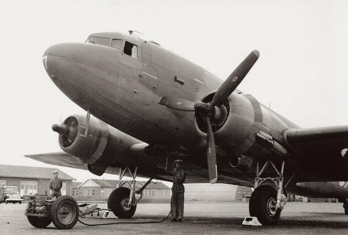 Naam: Foto 95. 'X-7'. Dakota, kopie.jpg
Bekeken: 1761
Grootte: 98,4 KB