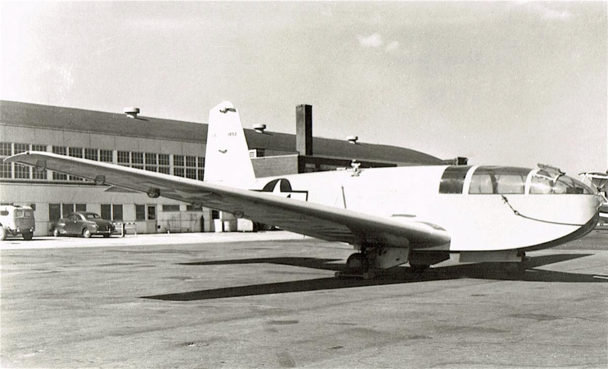 Naam: Foto 320. Bristol XLRQ-1 '11862', kopie.jpg
Bekeken: 735
Grootte: 107,9 KB