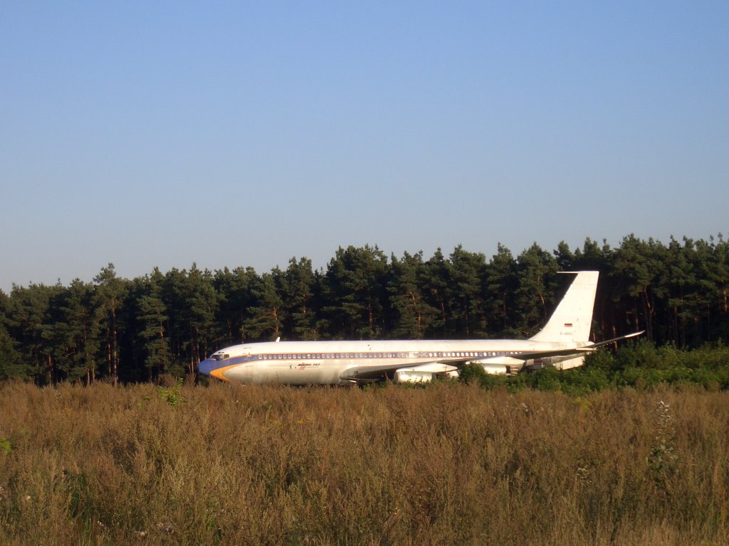 Naam: B707-458 , Berlin-Tegel.jpg
Bekeken: 270
Grootte: 124,9 KB