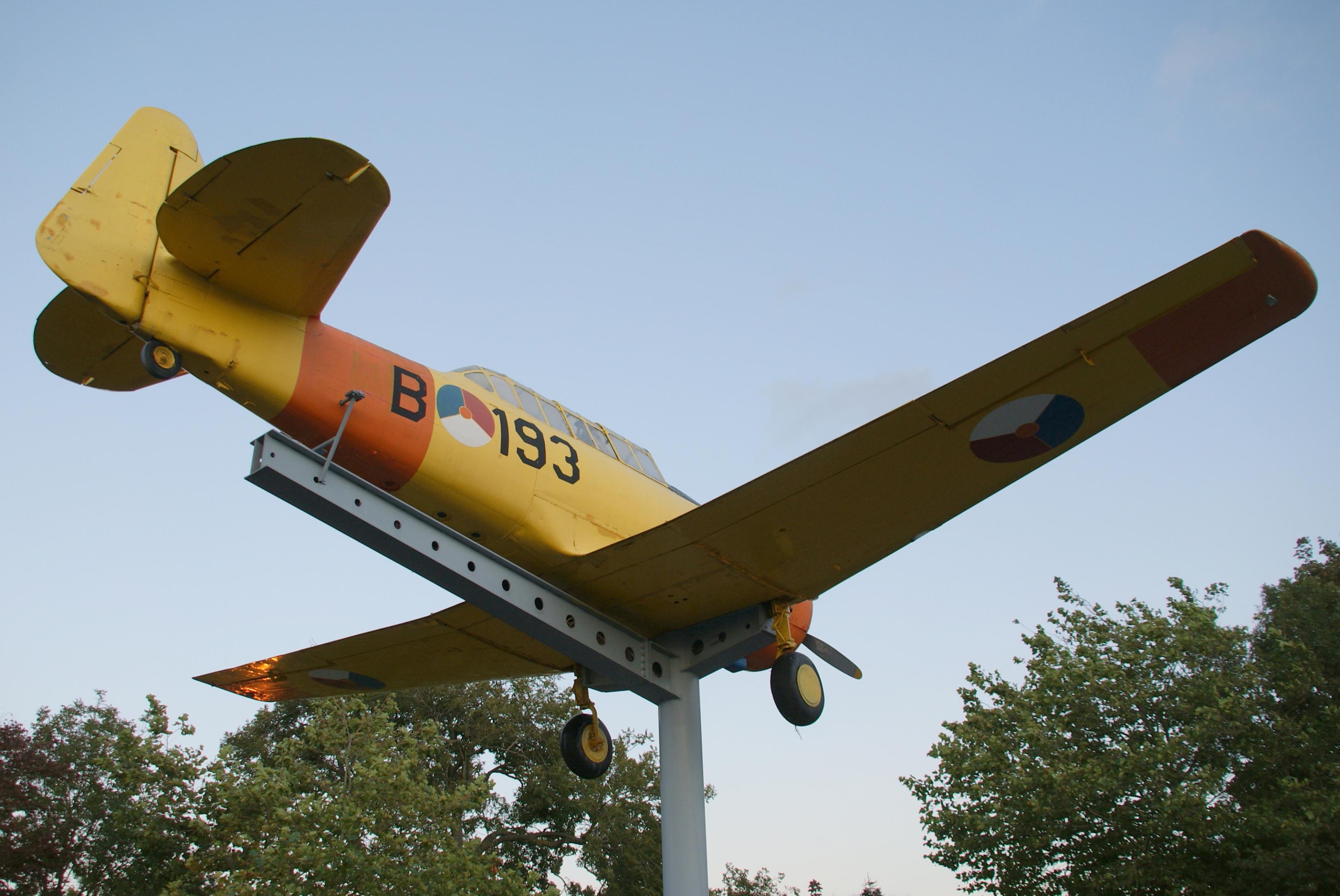 Naam: B-193.jpg
Bekeken: 2365
Grootte: 492,5 KB