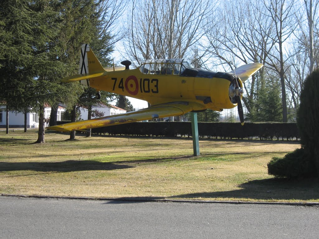 Naam: SNJ-5 , Salamanca-Matacan, Spain.jpg
Bekeken: 1151
Grootte: 205,2 KB
