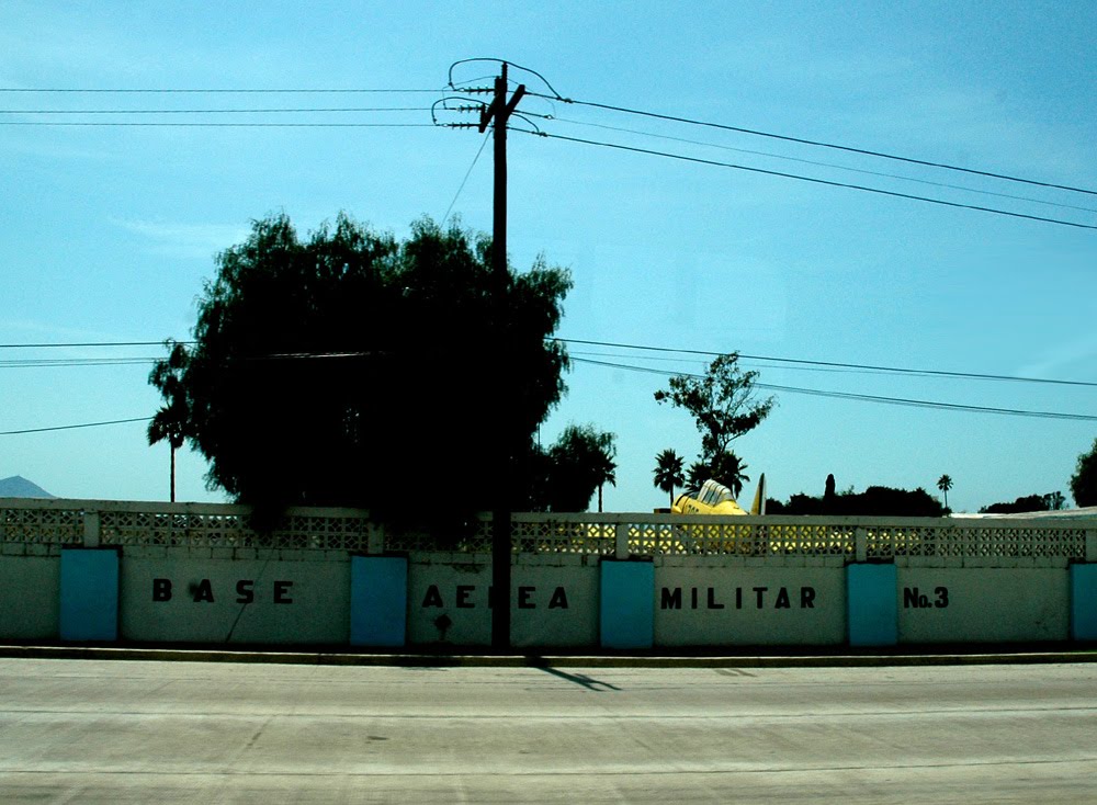 Naam: T6 , Ensenada, Mexico..jpg
Bekeken: 589
Grootte: 124,6 KB