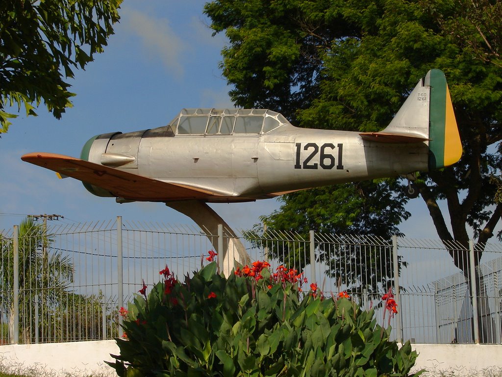 Naam: T6 , Paragua�u, Brazil..jpg
Bekeken: 520
Grootte: 204,2 KB