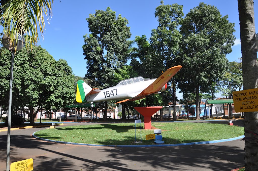 Naam: T6 , Pirassununga, Brazil..jpg
Bekeken: 610
Grootte: 230,0 KB