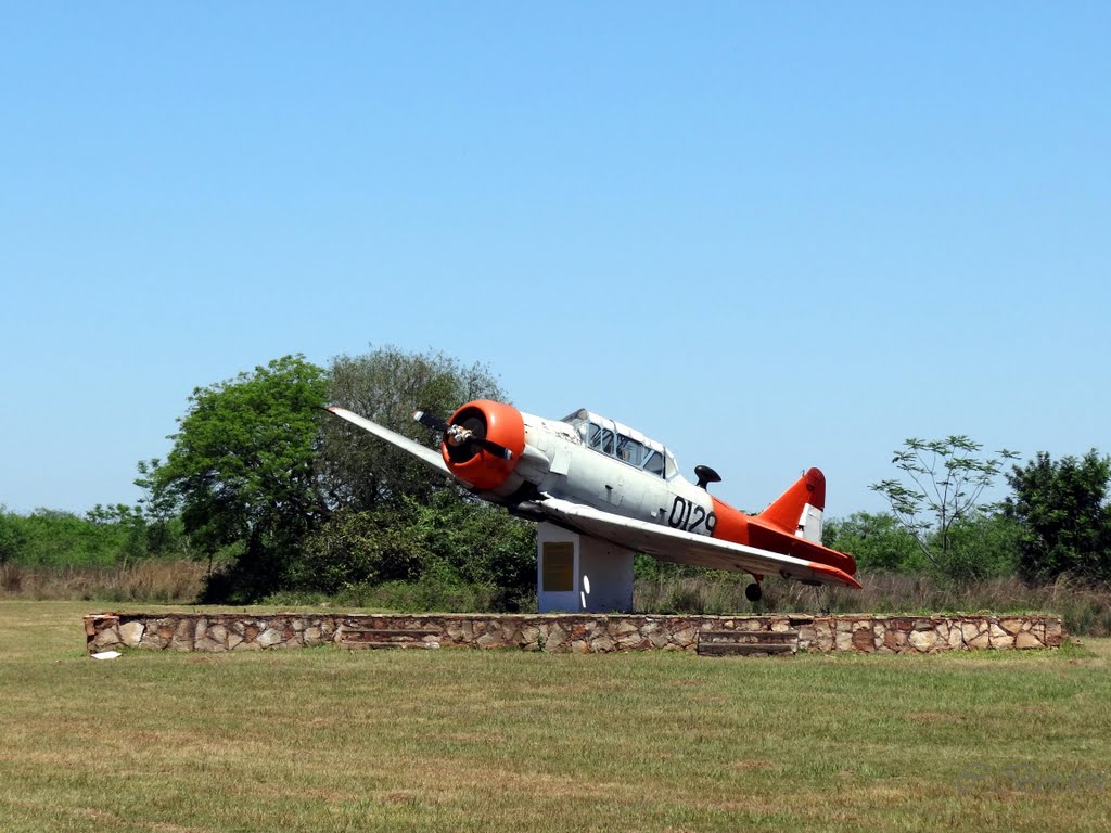 Naam: T6G , Campo Grande - Museo Aeronautico, Paraguay..jpg
Bekeken: 316
Grootte: 125,7 KB