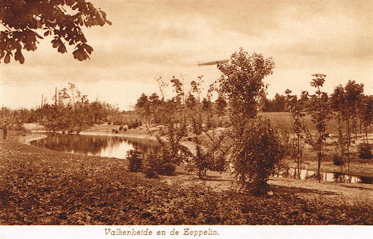 Naam: Kaart 550. Valkenheide en de Zeppelin, kopie.jpg
Bekeken: 1067
Grootte: 196,1 KB