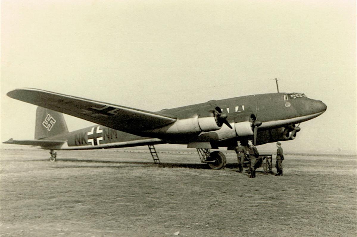 Naam: Foto 331. NK+NM. Condor, kopie.jpg
Bekeken: 1023
Grootte: 104,0 KB