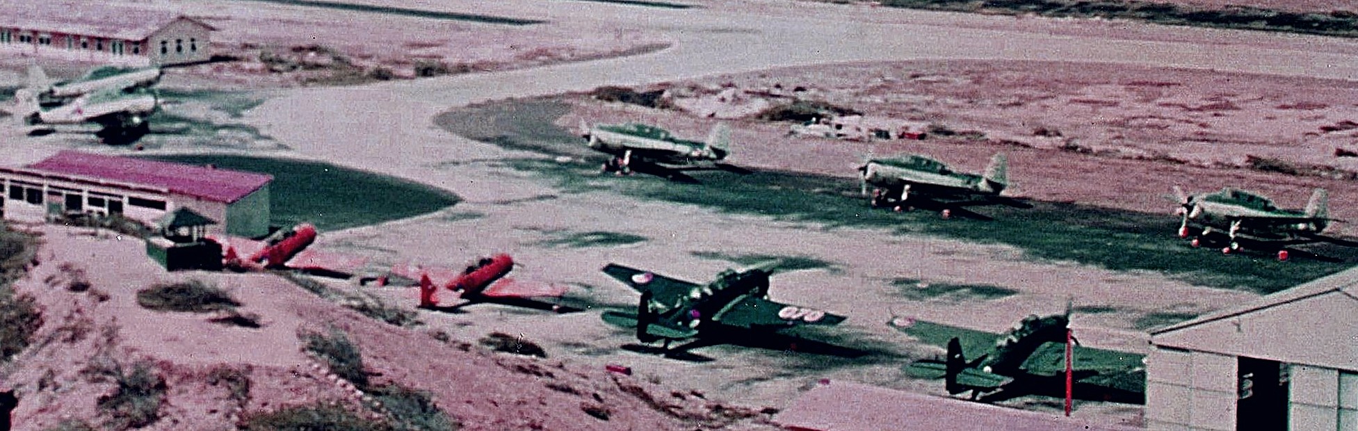 Naam: Platforms Hato '59.jpg
Bekeken: 706
Grootte: 411,8 KB