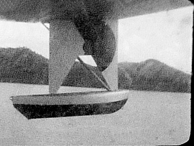 Naam: Bakboord tipdrijver Catalina tijdens de start, Borneo, '48.JPG
Bekeken: 572
Grootte: 52,2 KB