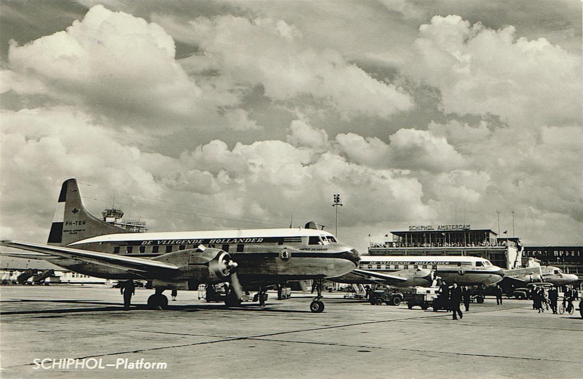 Naam: Kaart 579. PH-TEH 'Pieter de Hooch'. Convair Liner CV-240, kopie.jpg
Bekeken: 826
Grootte: 131,1 KB