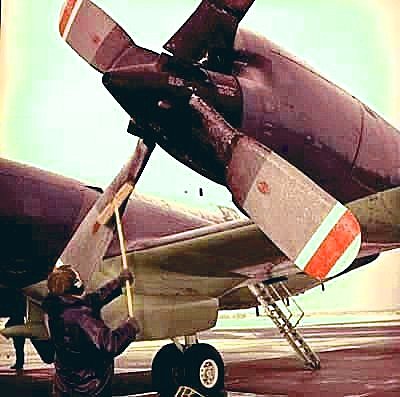 Naam: Deicing, primitive way, MVKV 1996.jpg
Bekeken: 528
Grootte: 31,9 KB