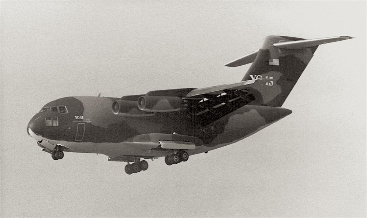 Naam: Foto 355. Boeing YC-15, kopie.jpg
Bekeken: 861
Grootte: 93,6 KB