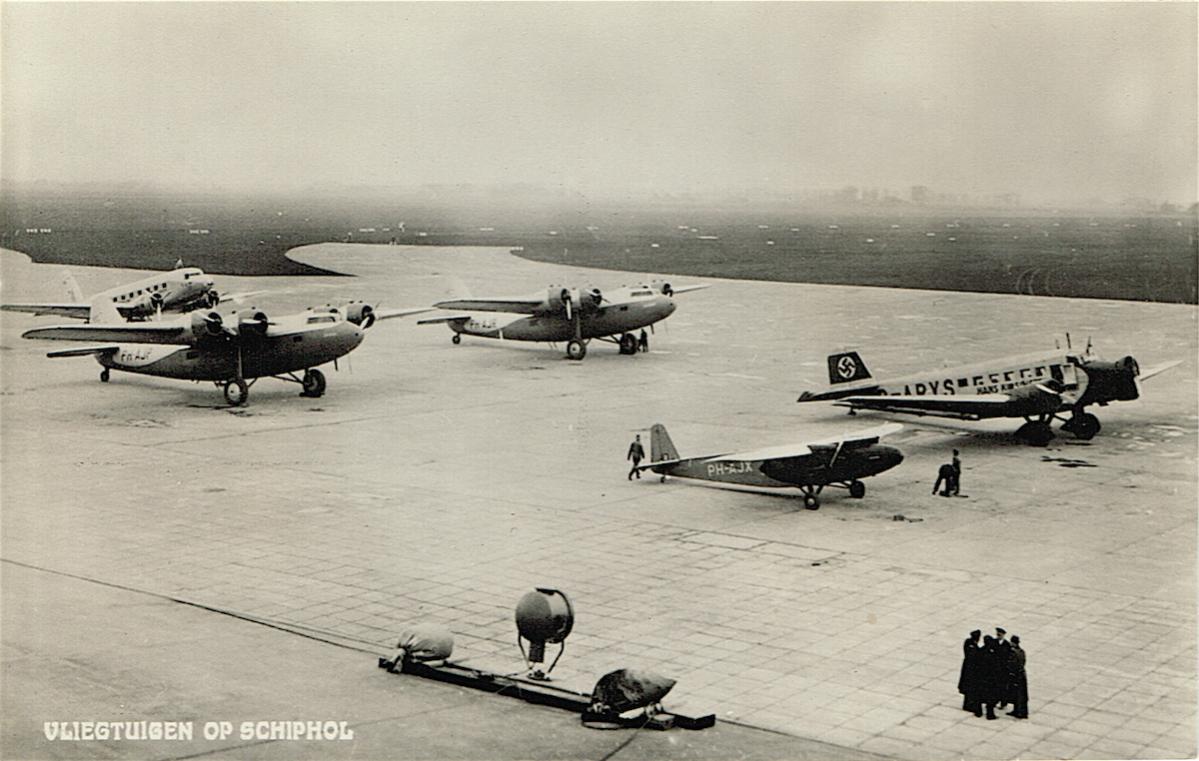 Naam: Kaart 596. Platform Schiphol, kopie.jpg
Bekeken: 1051
Grootte: 110,3 KB