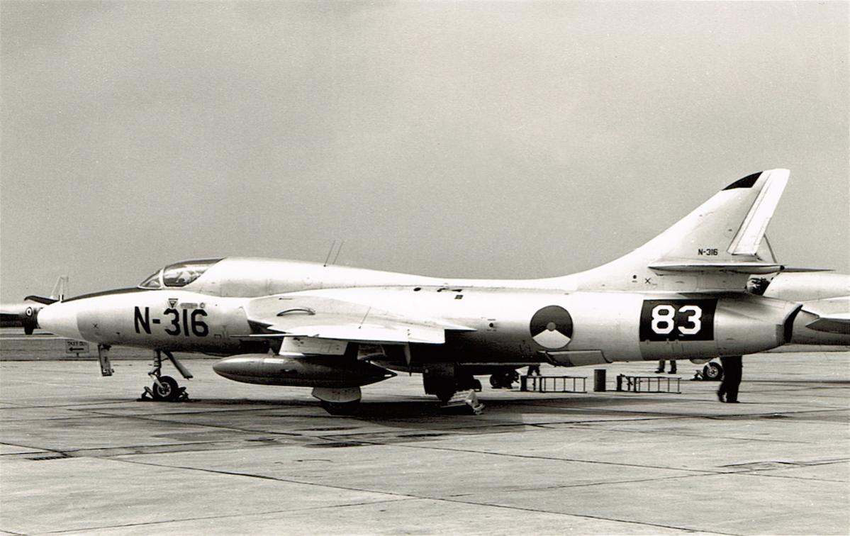 Naam: Foto 108. 'N-316'. Hunter 7, kopie.jpg
Bekeken: 1490
Grootte: 109,1 KB